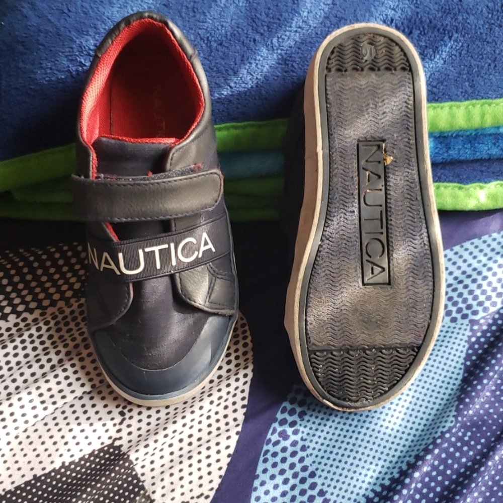 Shoes - Picture 3 of 3
